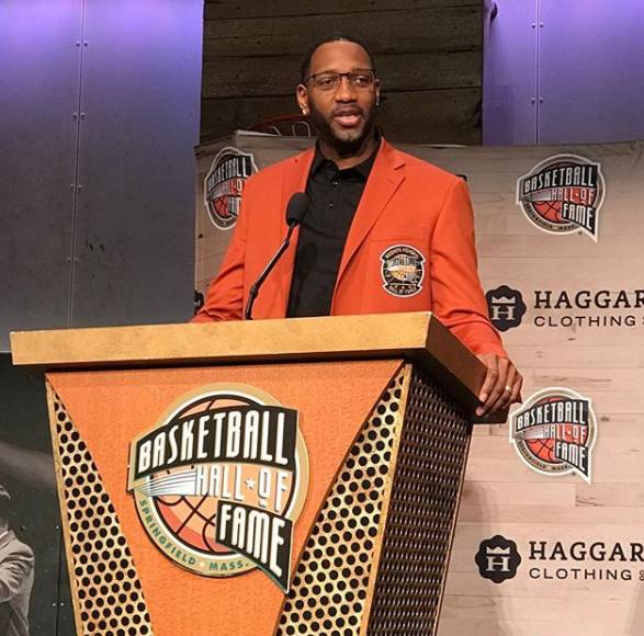 东契奇迎荣 东契奇迎荣